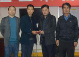 企業(yè)獻(xiàn)愛(ài)心活動(dòng)